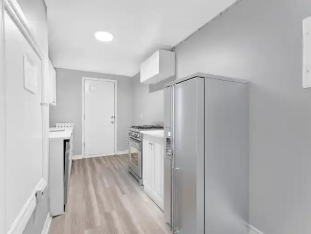Apartment 4 Bedroom For Rent Ottawa ON 900 ES102052146
