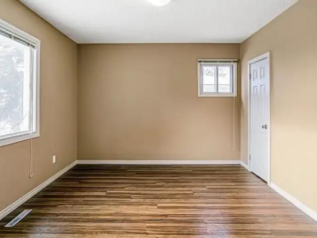 Apartment 4 Bedroom For Rent Calgary AB 1745 ELS102271713