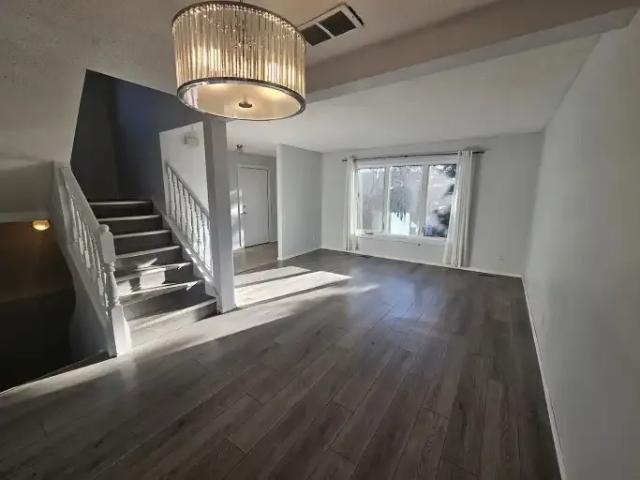 Apartment 4 Bedroom For Rent Calgary AB 2550 ELS102467826