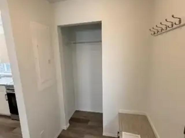 Apartment 4 Bedroom For Rent Edmonton AB 1999 ES103390652