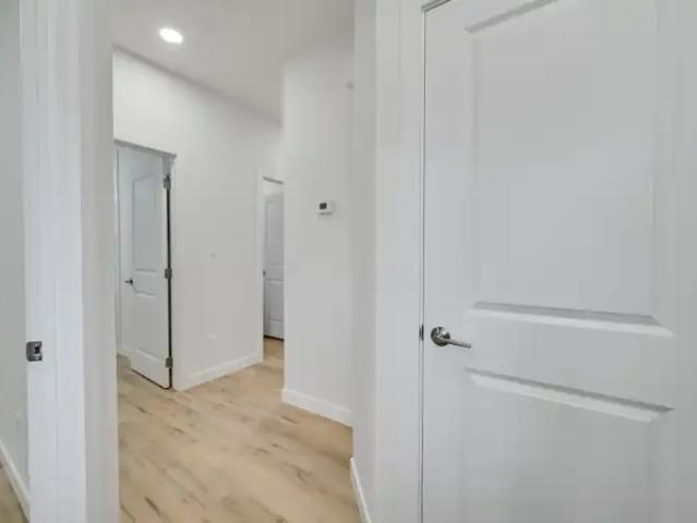 Apartment 4 Bedroom For Rent Edmonton AB 2150 ES105167315