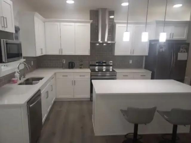 Apartment 4 Bedroom For Rent Edmonton AB 600 ES104940243