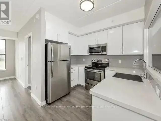 Apartment 4 Bedroom For Rent Guelph ON 995 ES101217174