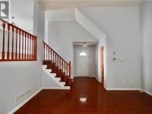 Apartment 4 Bedroom For Rent Kitchener ON 3200 ES104753984