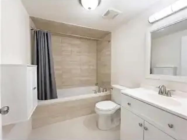 Apartment 4 Bedroom For Rent London ON 2199 ES105119023