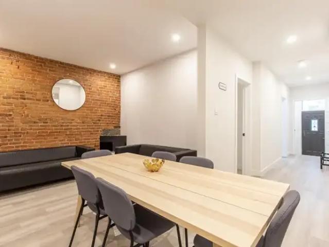 Apartment 4 Bedroom For Rent Ville Marie QC 2995 ES98340787