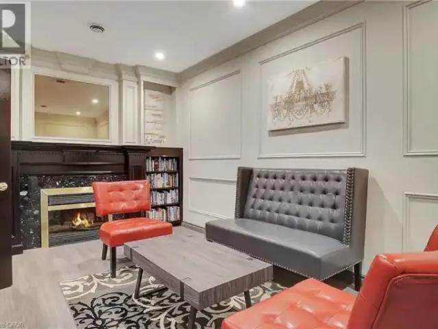 Apartment 4 Bedroom For Rent Waterloo ON 2550 ES104000284