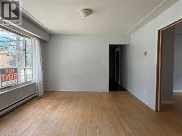 Apartment 4 Bedroom For Rent Waterloo ON 2800 ES103390730