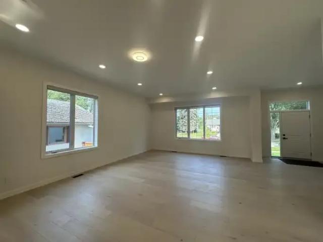 Apartment 4 Bedroom For Rent Winnipeg MB 3000 ES104638297