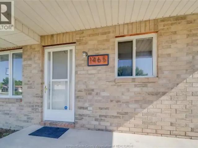 Apartment 4 Bedroom For Rent Windsor ON 2700 ELS104888797