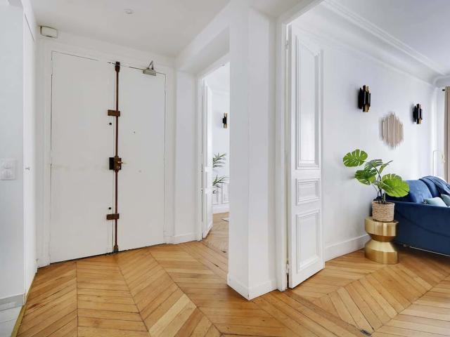 Apartment 4 bedrooms 139m²