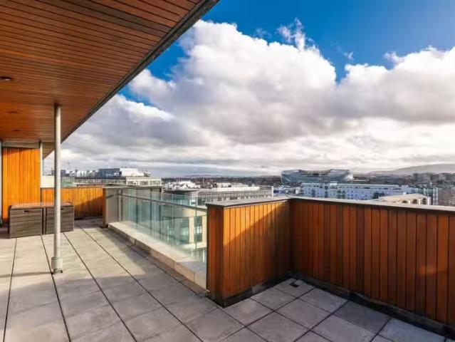 Apartment 504, Shelbourne Plaza, Hanover Quay, Dublin 2, D04Y.