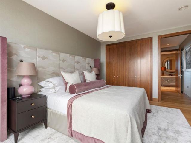 APARTMENT 51
