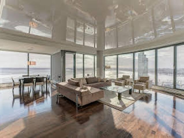 Apartment with pool