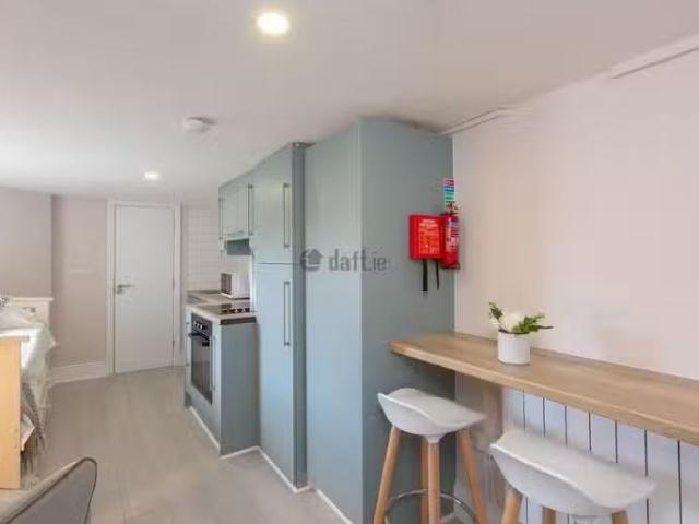 Apartment 5, 136 Rathmines Road Lower, Rathmines, Dublin 6 is.
