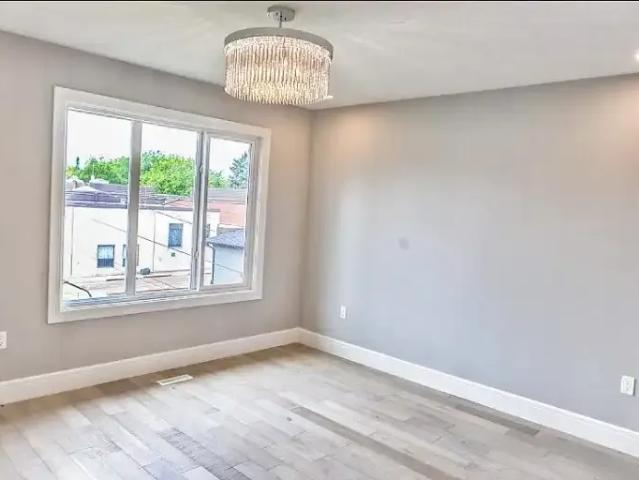 Apartment 5 Bedroom For Rent Edmonton AB 750 ES104182579