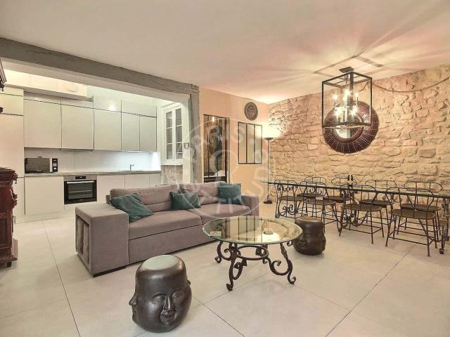 Apartment 5+ bedrooms 130m²