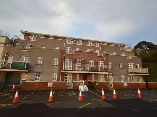 Apartment 6, Waterside, Glounthaune, Co. Cork is for rent