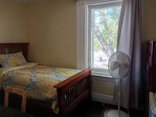 Apartment 6 Bedroom For Rent Edmonton AB 675 ELS100840110