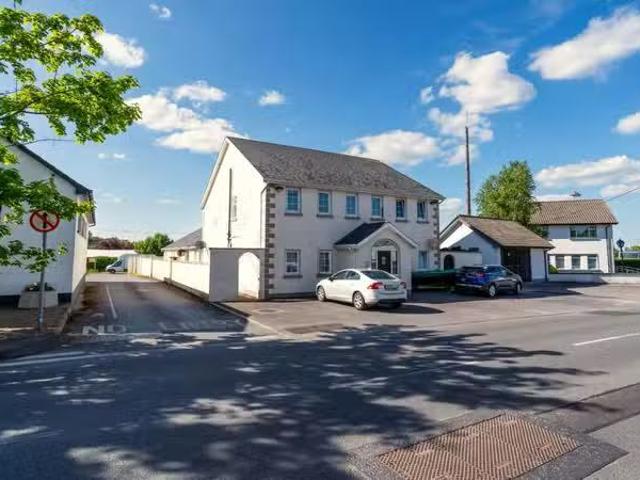 Apartment 6, Shannon Court, Harbour Street, Banagher, Taylor's.