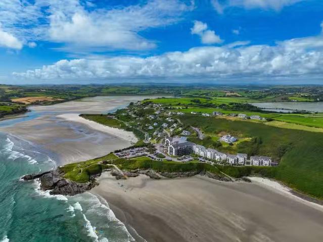 Apartment 6E, Inchydoney Island Apartments, Inch, Co. Cork, P8.