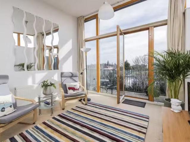 Apartment 72, Riverbank Hall, Addison Avenue, Glasnevin, Dubli.