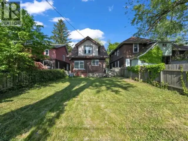 Apartment 8 Bedroom For Rent Windsor ON 600 ELS100977131