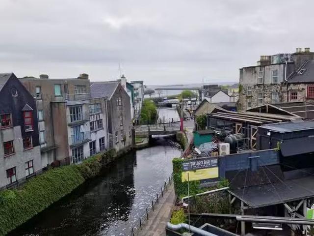 Apartment 9, Dun Uisce, Pump Lane, Dominick Street, Salthill.