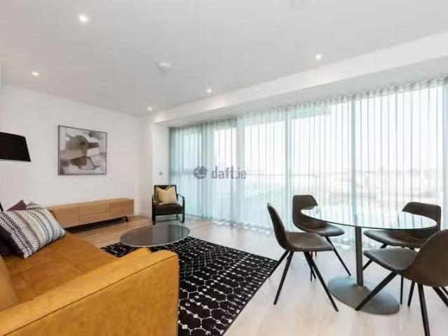 Apartment 9, Hanover Court, Hanover Quay, Dublin 2 is for rent