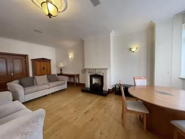 Apartment 9, Malton, 31/33 Merrion Road, Ballsbridge, Dublin 4.