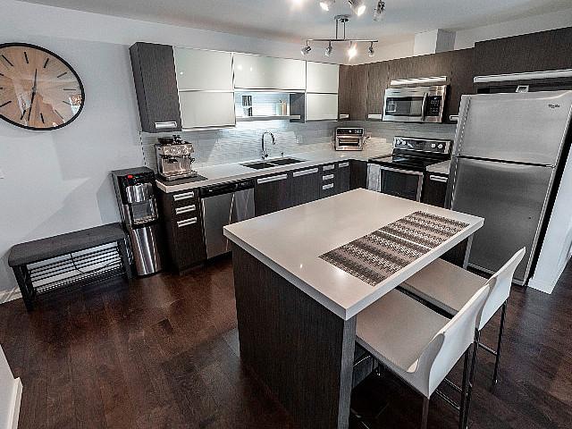 Apartment Condo 218 1545 Neville Drive