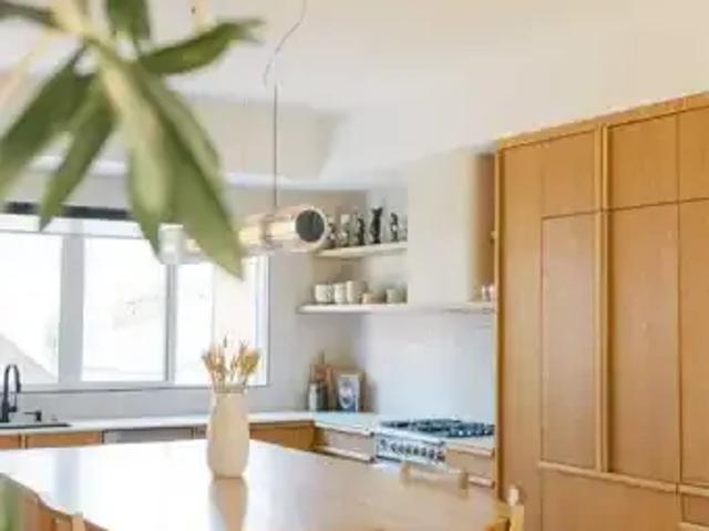 Apartment Calgary AB 102468383