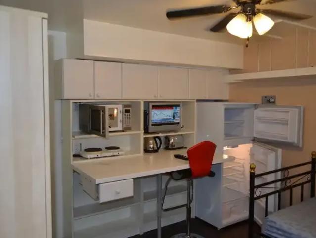 Apartment Calgary AB 103338469
