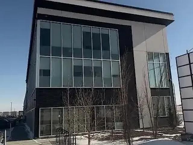 Apartment Calgary AB 104180407