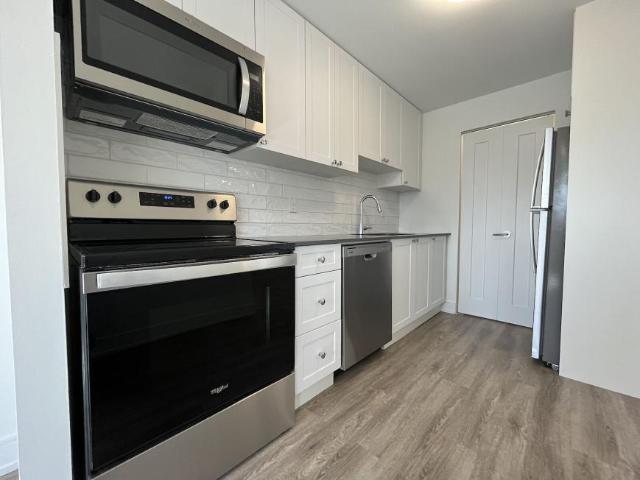 Apartment Cambridge ON LS98309519