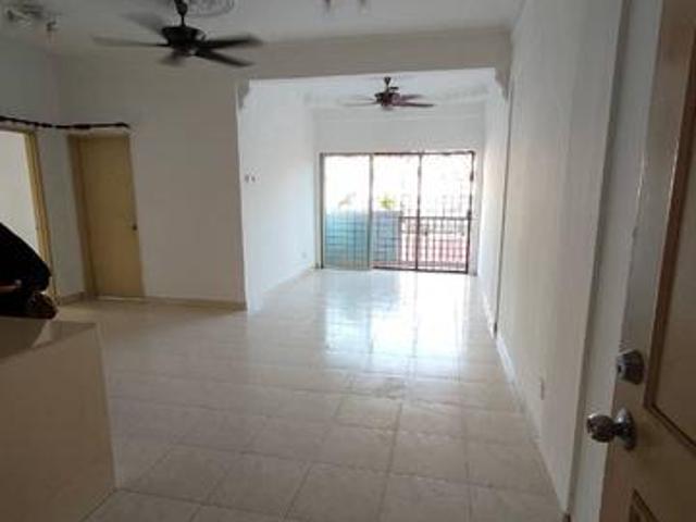 Apartment Cheras Intan Freehold Level 2 with lift