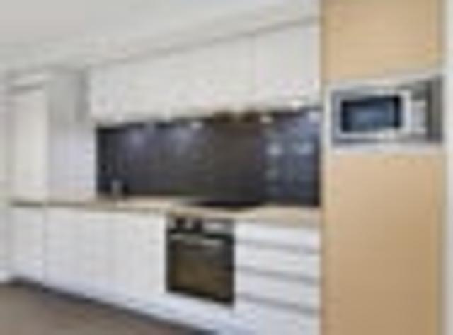 Apartment, close to University and the Mall!