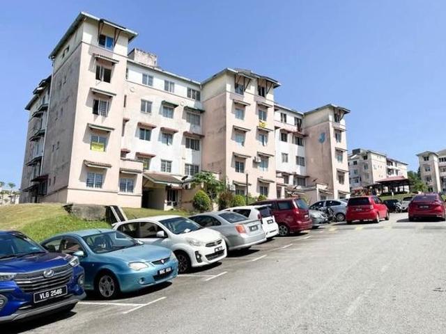 Apartment Anggerik BLOK J Bukit Beruntung Rawang
