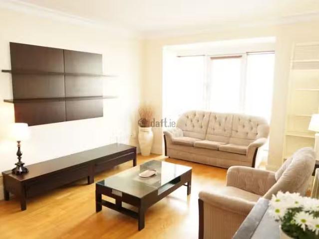 Apartment, Adelaide Square, Dublin 2 is for rent