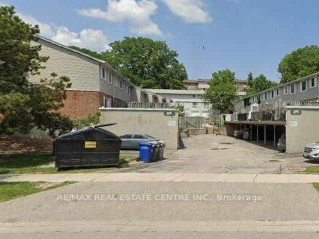 apartment at 3 – 420 PIONEER DRIVE