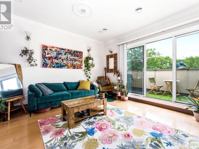 apartment at 3 115 RONCESVALLES AVENUE, Toronto, Ontario, M6R2K9