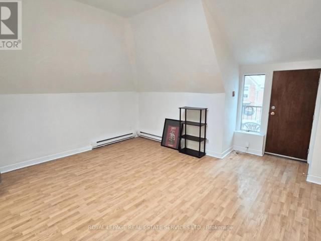 apartment at 3 – 118 PEMBROKE STREET