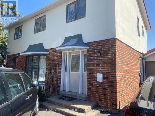 apartment at 3 19 DUNSFOLD DRIVE, Toronto, Ontario, M1B1T5