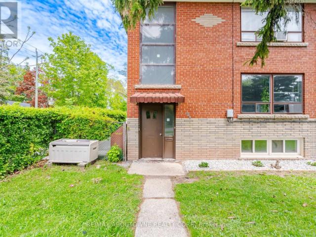 apartment at 3 203 NELSON STREET, Oakville, Ontario, L6L3J4