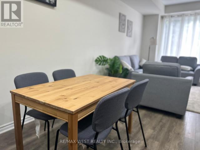 apartment at 3 25 HERON PARK PLACE, Toronto, Ontario, M1E0B8
