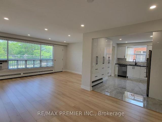 apartment at 3 294 WILMINGTON AVENUE, Toronto, Ontario, M3H5K7