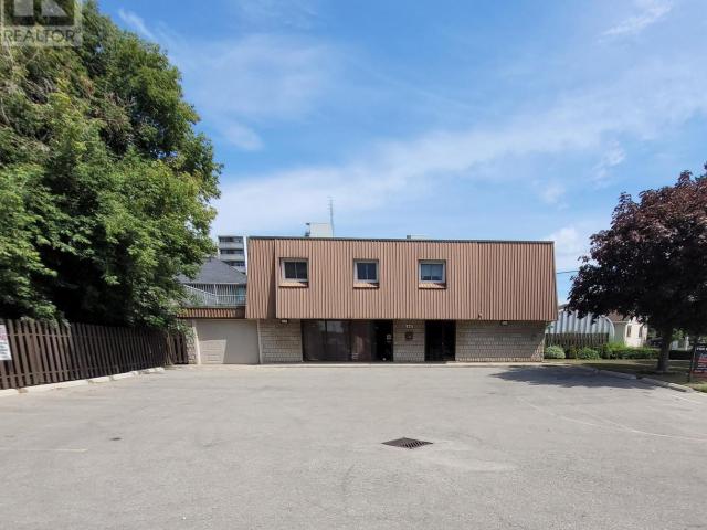 apartment at 3 325 FAIRVIEW DRIVE, Brantford, Ontario, N3R2X3