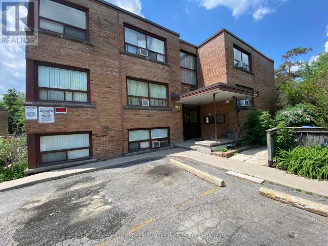 apartment at 3 34 ERLESMERE AVENUE, Brampton, Ontario, L6W2T6