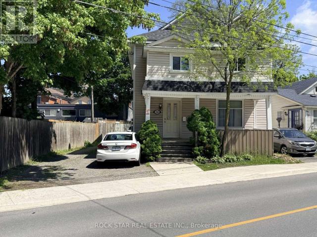 apartment at 3 – 36 LAKE STREET