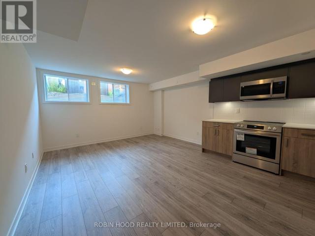 apartment at 3 3 70 GRN GDNS BOULEVARD, Toronto, Ontario, M6A0E6